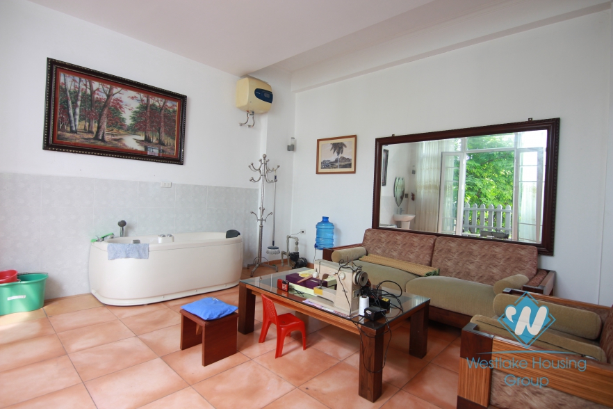 Spacious villa with 500 sqm living space for rent in Tay Ho, Hanoi